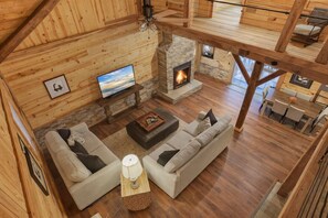 TV, fireplace