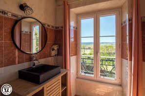 Interior - La Vigneronne - MONTPEYROUX (MONTPEYROUX)
