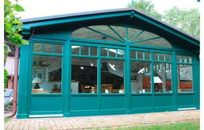 House | Exterior - Reetdachhaus in Burhave (Butjadingen)