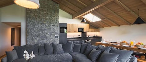 Apartment | Living area