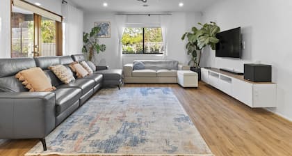 Family Escape With Private Courtyard