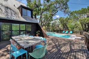 Outdoor dining - Pool, Serene Views, Airy Hillside Home - Skyfall (Austin)