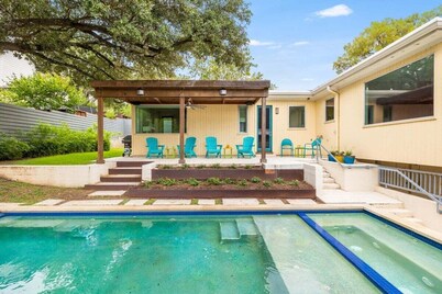 Stylish 3-Bedroom Austin Retreat with Pool & Prime Tarrytown Location