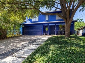 Exterior - Downtown, UT, Walkable, East Austin Gem (Austin)