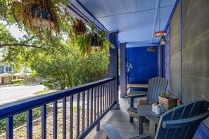 Terrace/patio - Downtown, UT, Walkable, East Austin Gem (Austin)
