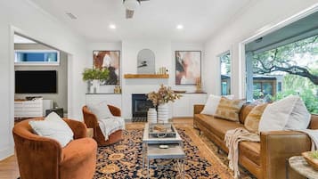 TV connectée, cheminée