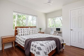Desk, free WiFi, bed sheets