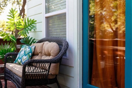 Terrace/patio. 1b/1b SoCo - Austin Retro Cowboy Studio