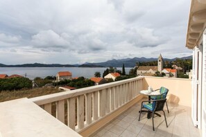 Apartamento | Balcón