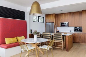 Dining - 🌅 North Austin Stay w/ Workspace, EV Charger + Screened Porch | SXSW Dream | Sunrise (Austin)
