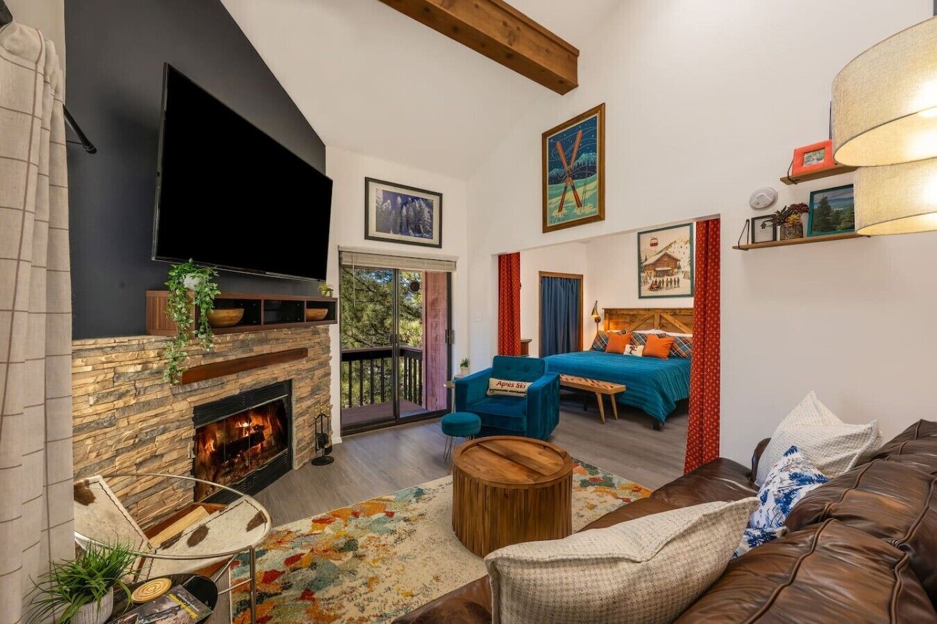 Smart TV, fireplace, video games, books