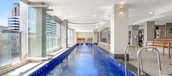 2-bed City Retreat With Gym and Pool Access