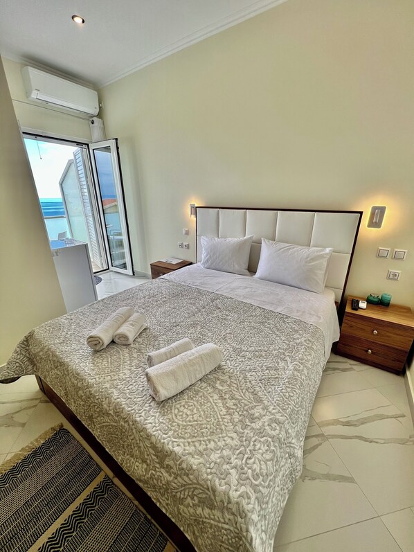 Soundproofing, iron/ironing board, free WiFi