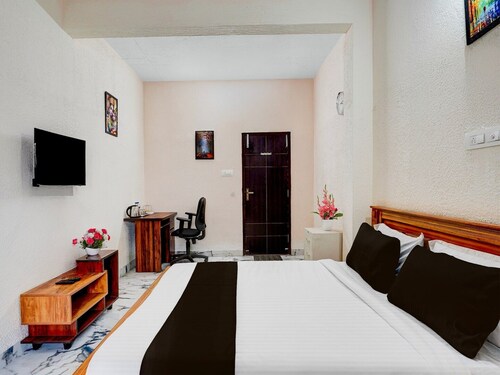 Super Collection O Madavara Metro Station