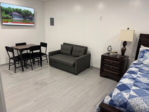 Ferros/tábuas de passar roupa, Wi-Fi, roupa de cama