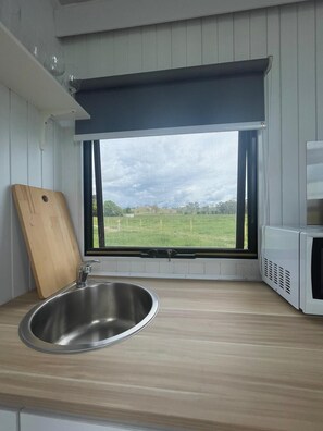 Interior - Billy Button 1 by Tiny Away (Maindample)