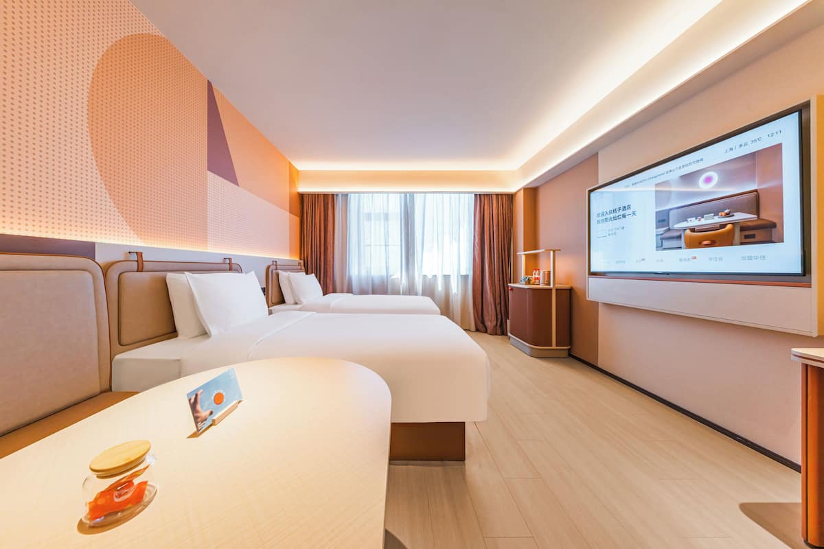 Superior Twin Room | Desk, laptop workspace, iron/ironing board, free WiFi