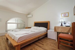 Room - Hotel Familja (Berat)