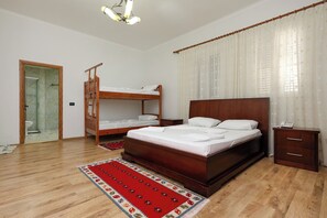 Room - Hotel Familja (Berat)