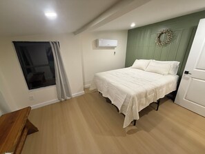 1 dormitori, planxa i posts de planxar, wifi gratuïta i roba de llit 