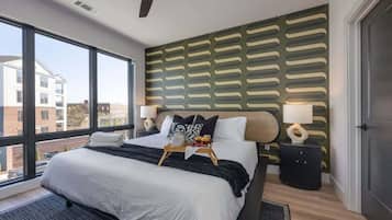 8 habitaciones, tabla de planchar con plancha y cuna de viaje