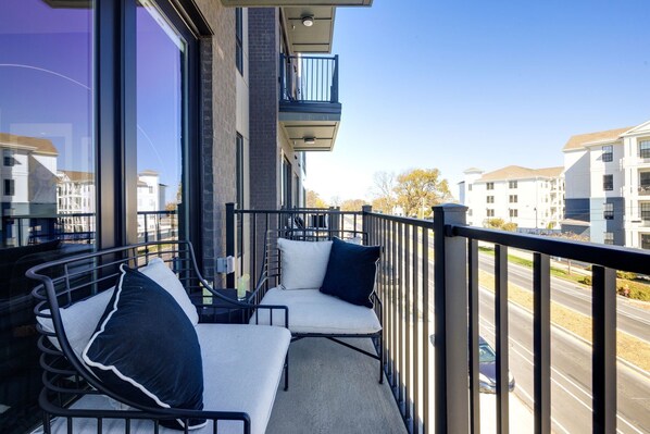 المنطقة المحيطة بالمنشأة