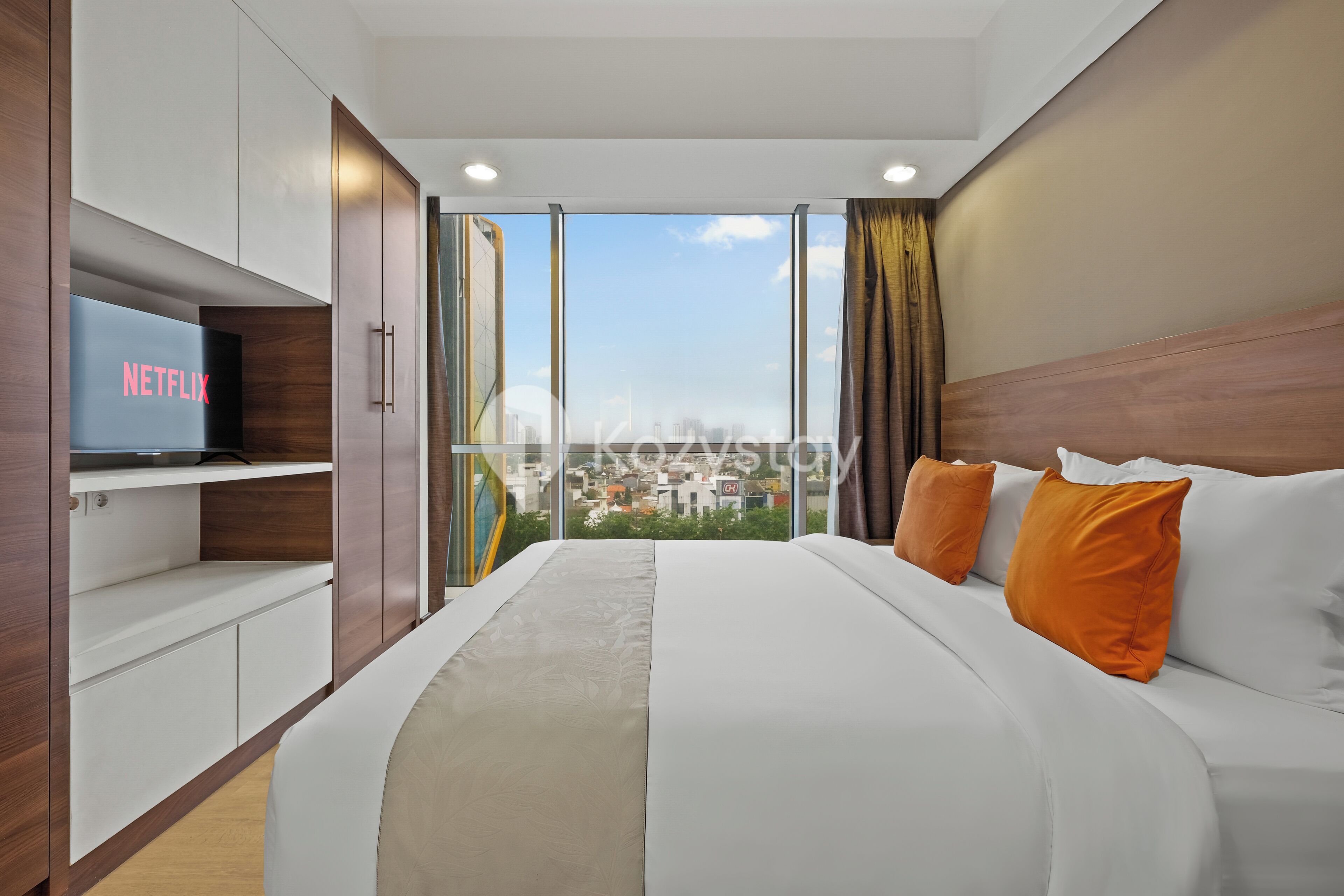 Apartment, 2 Bedrooms, City View | Desk, laptop workspace, iron/ironing board, free WiFi