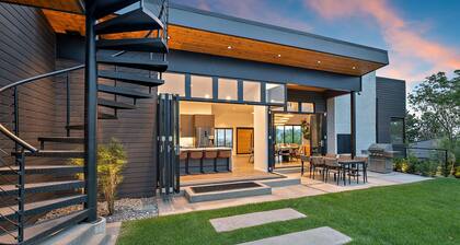 Modern Oasis with Pool and Stunning City Views