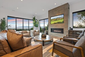 Fireplace - Modern Oasis with Pool and Stunning City Views (Salt Lake City)