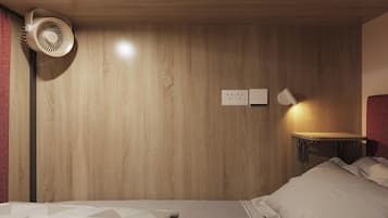 Dormitório compartilhado (Bed in 6-Bed) | Roupas de cama antialérgicas, escrivaninha