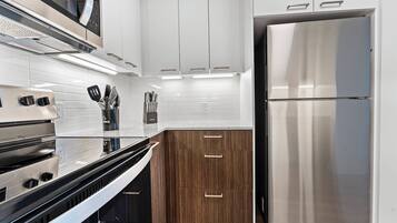 Apartment, 2 Bedrooms | Interior