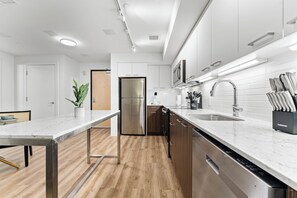 Apartment, 1 Bedroom | Interior - Furnished Apts near Harvard Stadium (Boston)