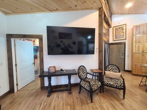 Interior - Bitterroot valley view! 8 bedrooms with 4 living/kitchen spaces enjoy it all. (Stevensville)