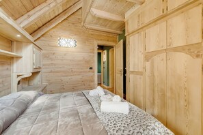 3 bedrooms, free WiFi, bed sheets - Baita Delle Stelle, Sestriere - Bessen Haut, Italy (Sestriere - Bessen Haut)