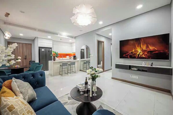 Family Suite, 3 Bedrooms, Club Lounge Access, City View | Egyptian cotton sheets, premium bedding, down comforters