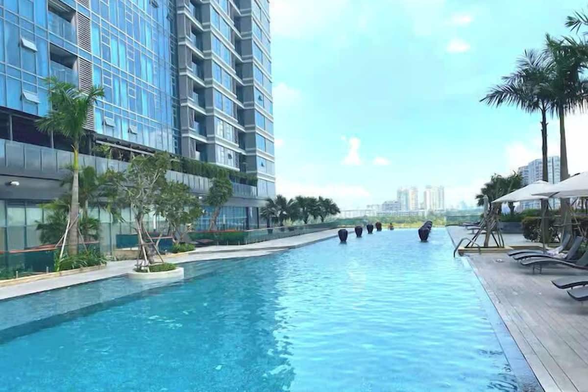 Grand Suite, 1 Bedroom, Club lounge access, City View | Egyptian cotton sheets, premium bedding, down duvets