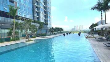 Suíte grand, 1 quarto, acesso ao Club Lounge, vista para a cidade | Roupas de cama de algodão egípcio, roupas de cama premium