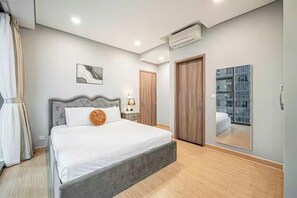 Family Suite, 3 Bedrooms, Club lounge access, City View | View from room