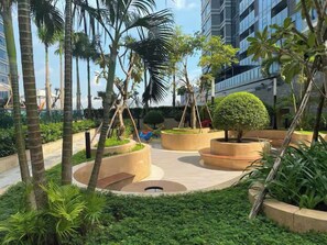 Grand Suite, 1 Bedroom, Club Lounge Access, City View | Egyptian cotton sheets, premium bedding, down comforters