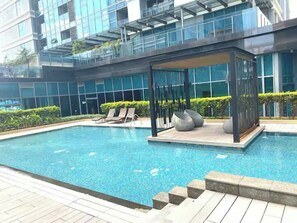 Grand Suite, 1 Bedroom, Club Lounge Access, City View | Egyptian cotton sheets, premium bedding, down comforters