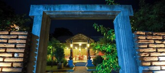 village avenue resort