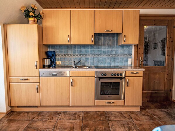 Microwave, oven, dishwasher - Nice apartment for 12 people with WIFI and TV (Michaelerberg)