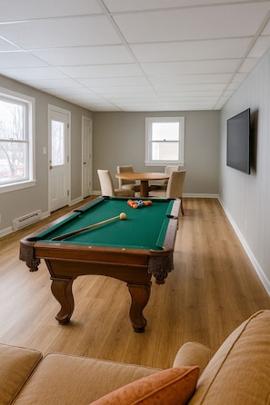 Spielezimmer