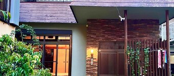 15 minutes from Kansai International Airport! A whole traditional house with garden is available for rent! 4LDK, 2UB, 3WC, with terrace (BBQ available)