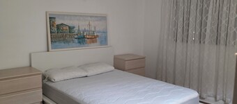 Short Term 1-bedroom in Condo Boca Raton with AC and Internet,