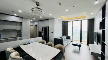 Luxury-Apartment, 3 Schlafzimmer, Balkon, Seeblick