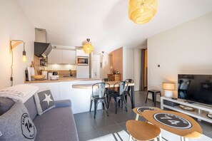 TV - Diamant : Appartement lumineux avec garage, centre village (ST JEAN DE SIXT)