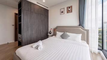 Egyptian cotton sheets, premium bedding, down duvets