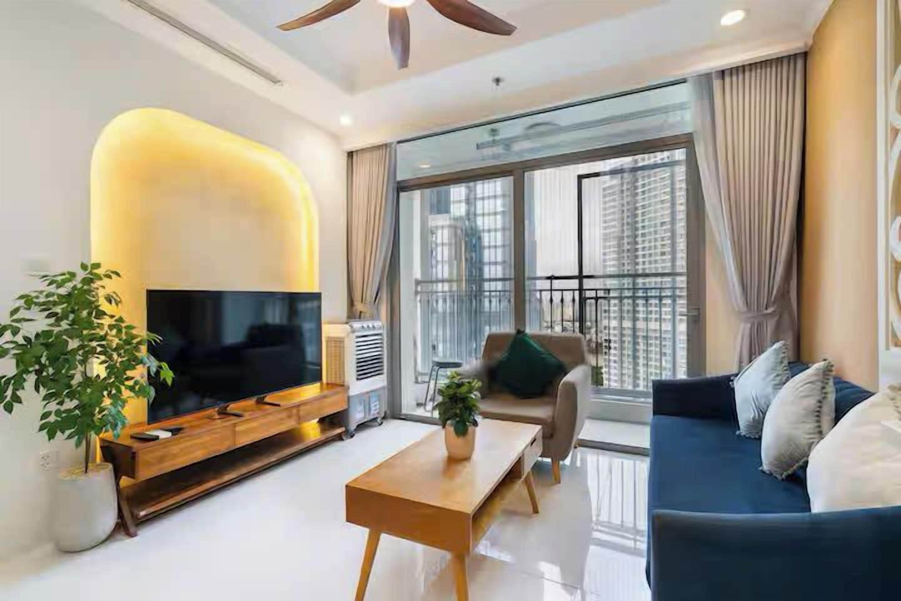 Family Suite, 3 Bedrooms, Club Lounge Access, Harbor View | Living area | 65-inch Smart TV with cable channels, Netflix, pay movies