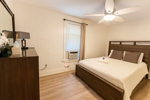 4 chambres, fer et planche à repasser, accès Internet, draps fournis